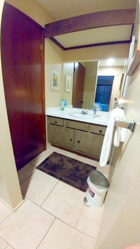 ממות' לייקס Standard Condos With Free Parking מראה חיצוני תמונה