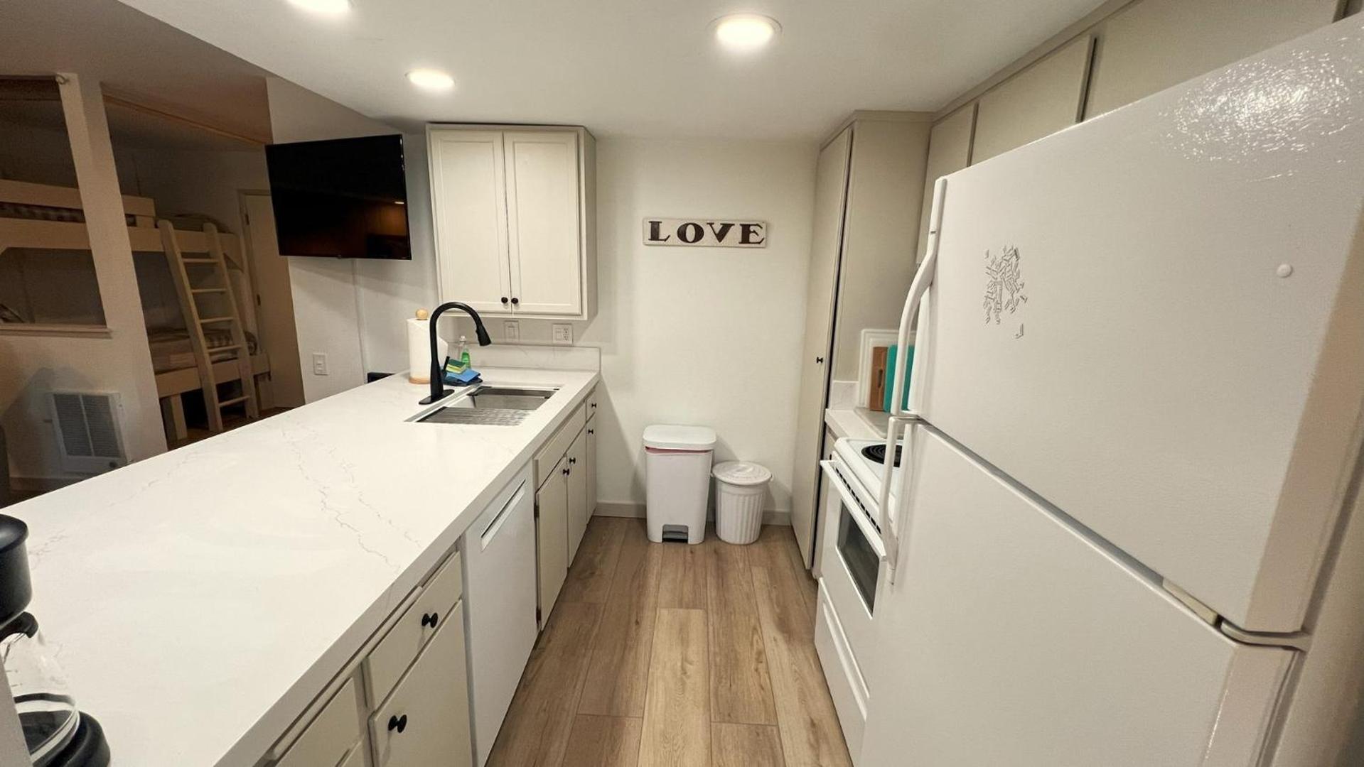 ממות' לייקס Standard Condos With Free Parking חדר תמונה